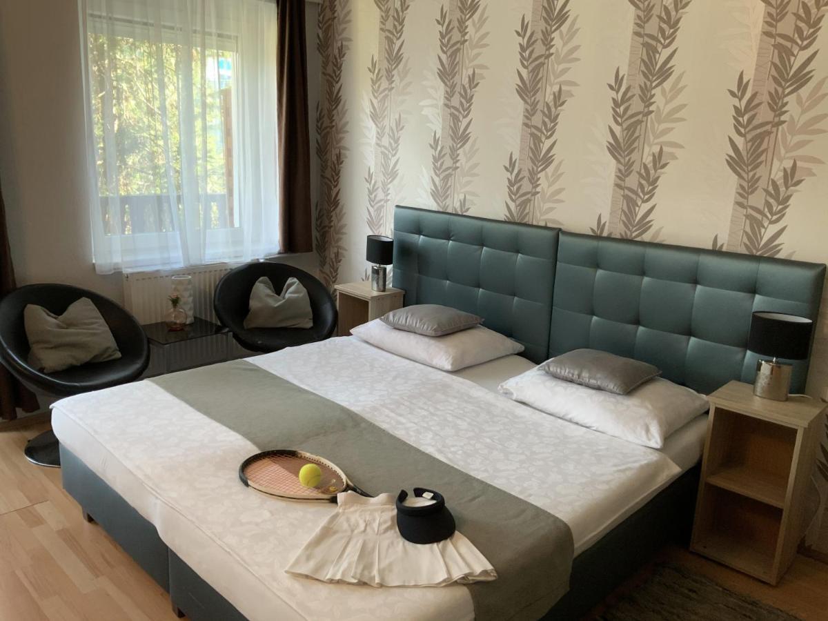 Oleander Apartman เฮวิซ ภายนอก รูปภาพ