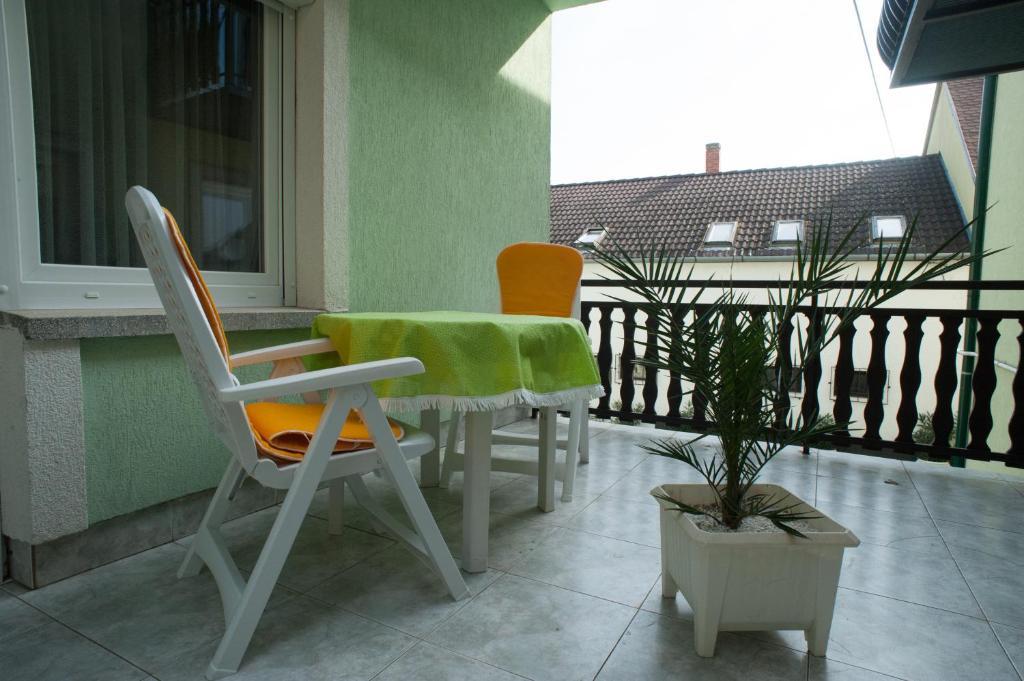 Oleander Apartman เฮวิซ ภายนอก รูปภาพ
