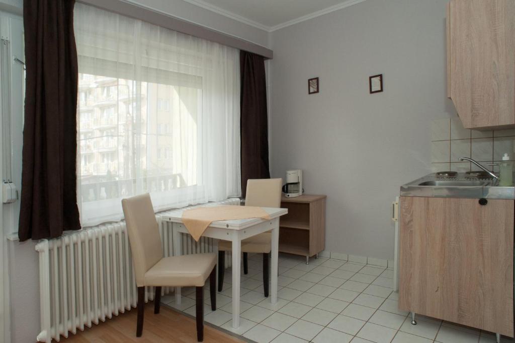 Oleander Apartman เฮวิซ ภายนอก รูปภาพ